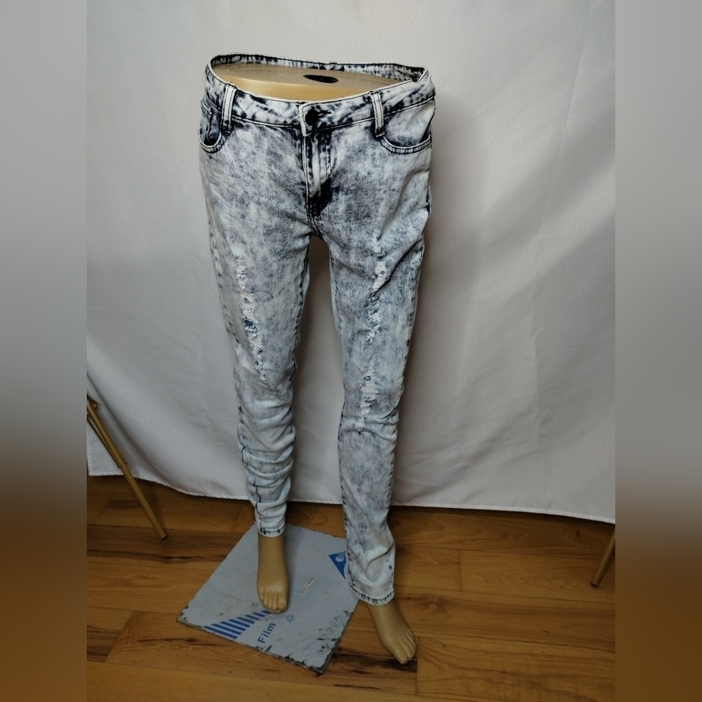 Women's junior size 11/12 distressed jeans